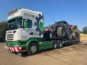 Tractor-and-woodchipper-to-kent-1-1-300x225